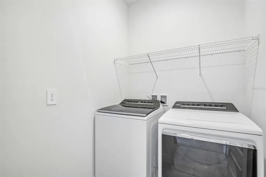 192 Shady Edge Loop Nokomis FL 34275
