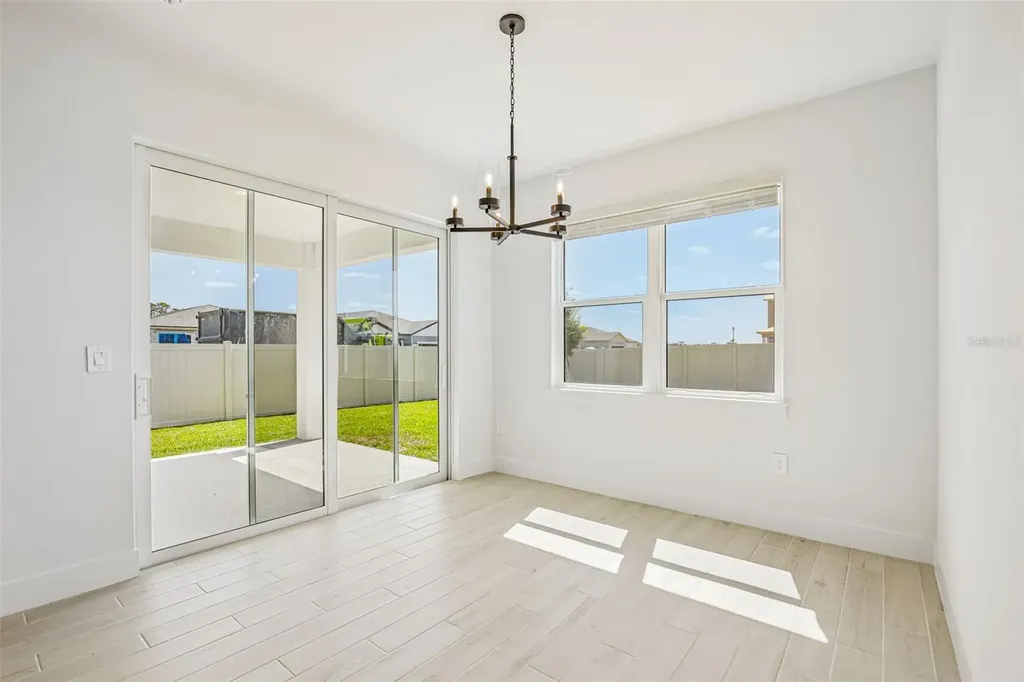 192 Shady Edge Loop Nokomis FL 34275