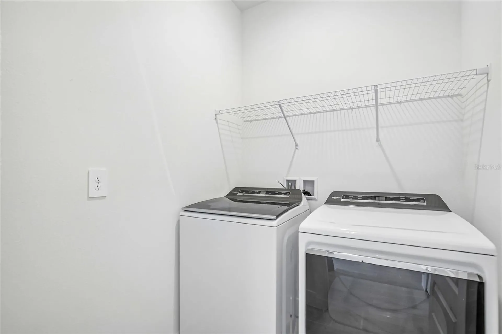 192 Shady Edge Loop Nokomis FL 34275