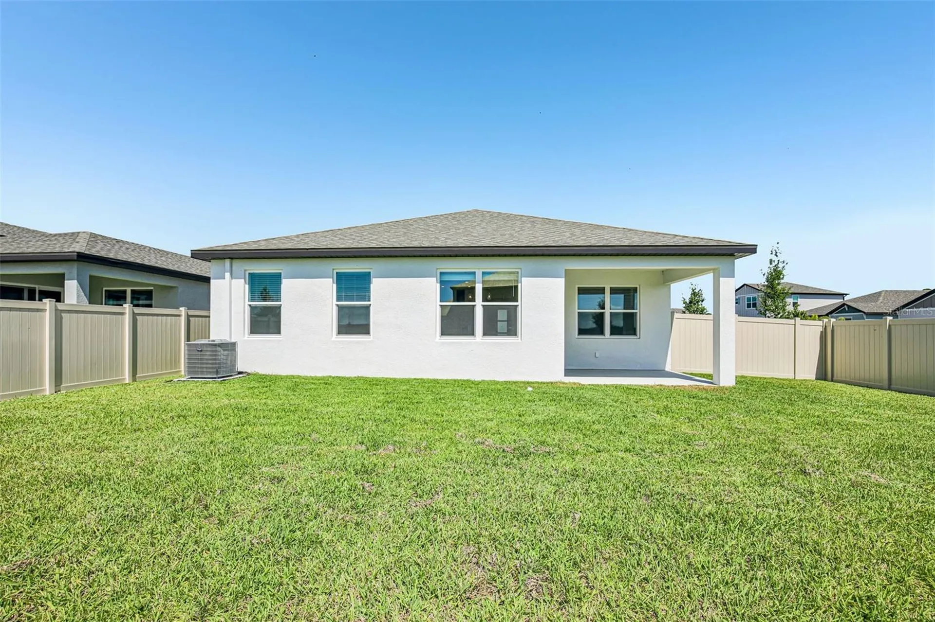 192 Shady Edge Loop Nokomis FL 34275