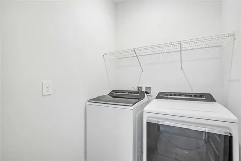 192 Shady Edge Loop Nokomis FL 34275