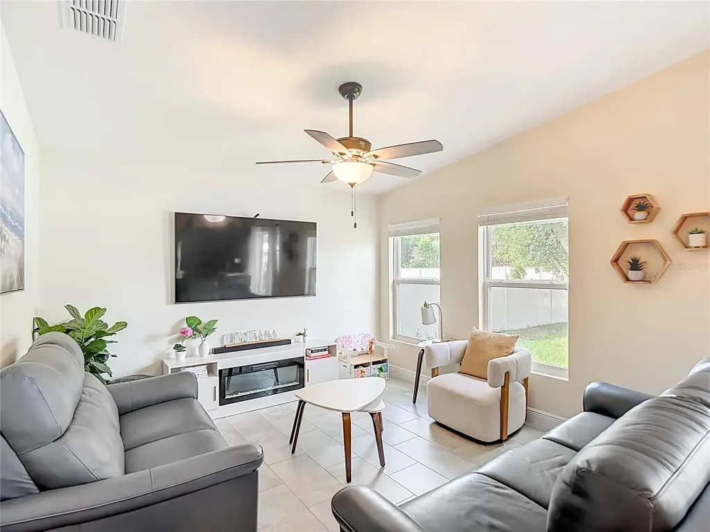 292 Arbuthnot Street Winter Haven FL 33881
