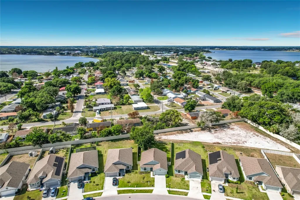292 Arbuthnot Street Winter Haven FL 33881