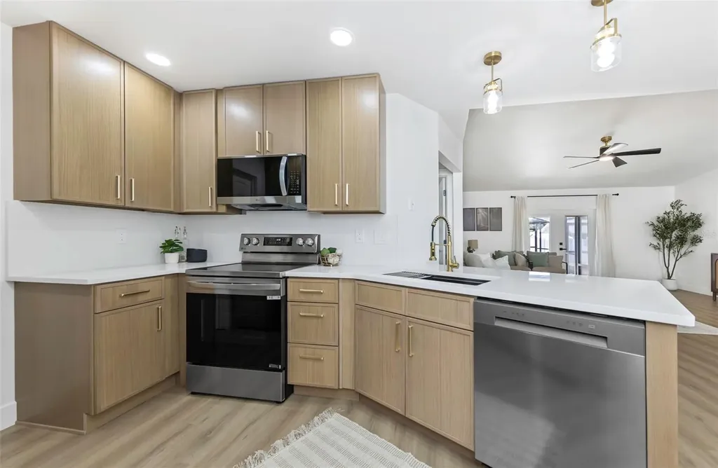 12909 Pineway Drive Largo FL 33773