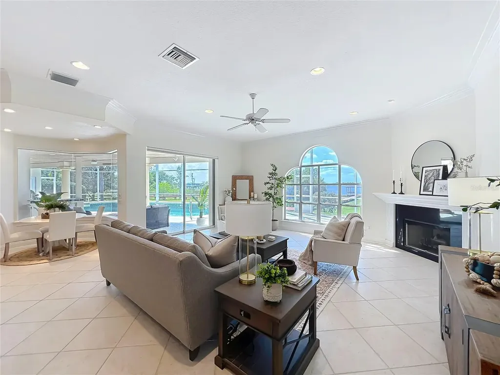 1861 Edgewater Drive Mount Dora FL 32757