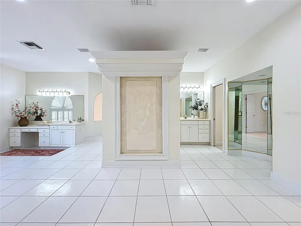 1861 Edgewater Drive Mount Dora FL 32757