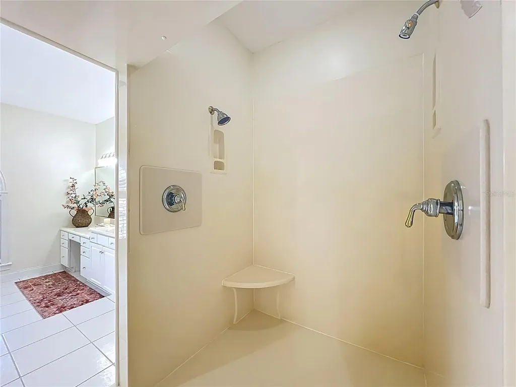 1861 Edgewater Drive Mount Dora FL 32757