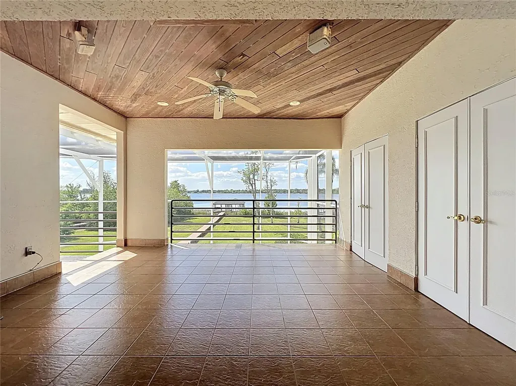 1861 Edgewater Drive Mount Dora FL 32757