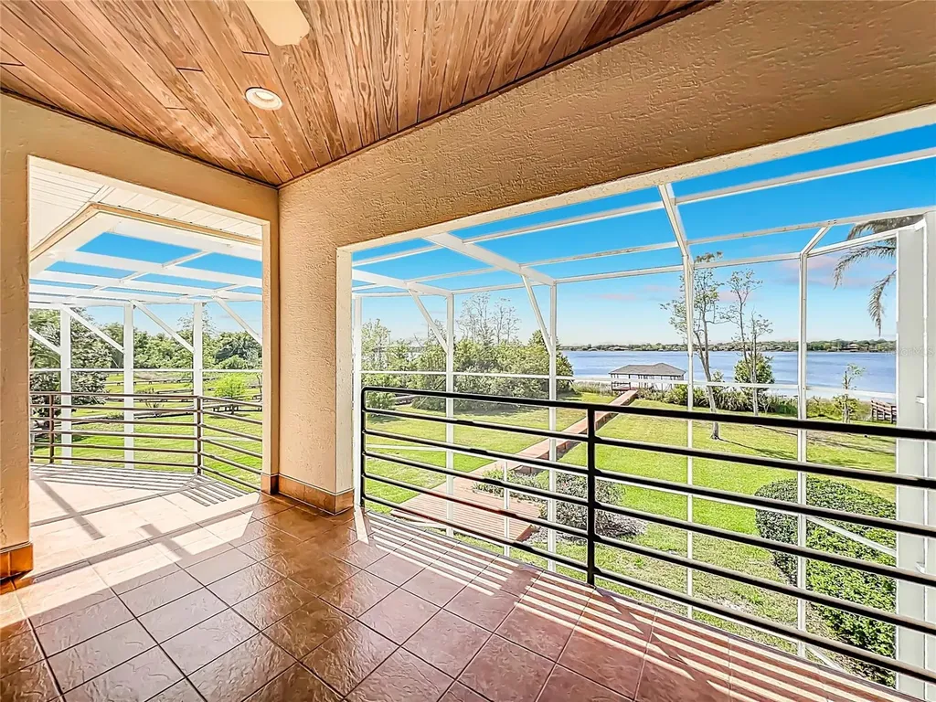 1861 Edgewater Drive Mount Dora FL 32757