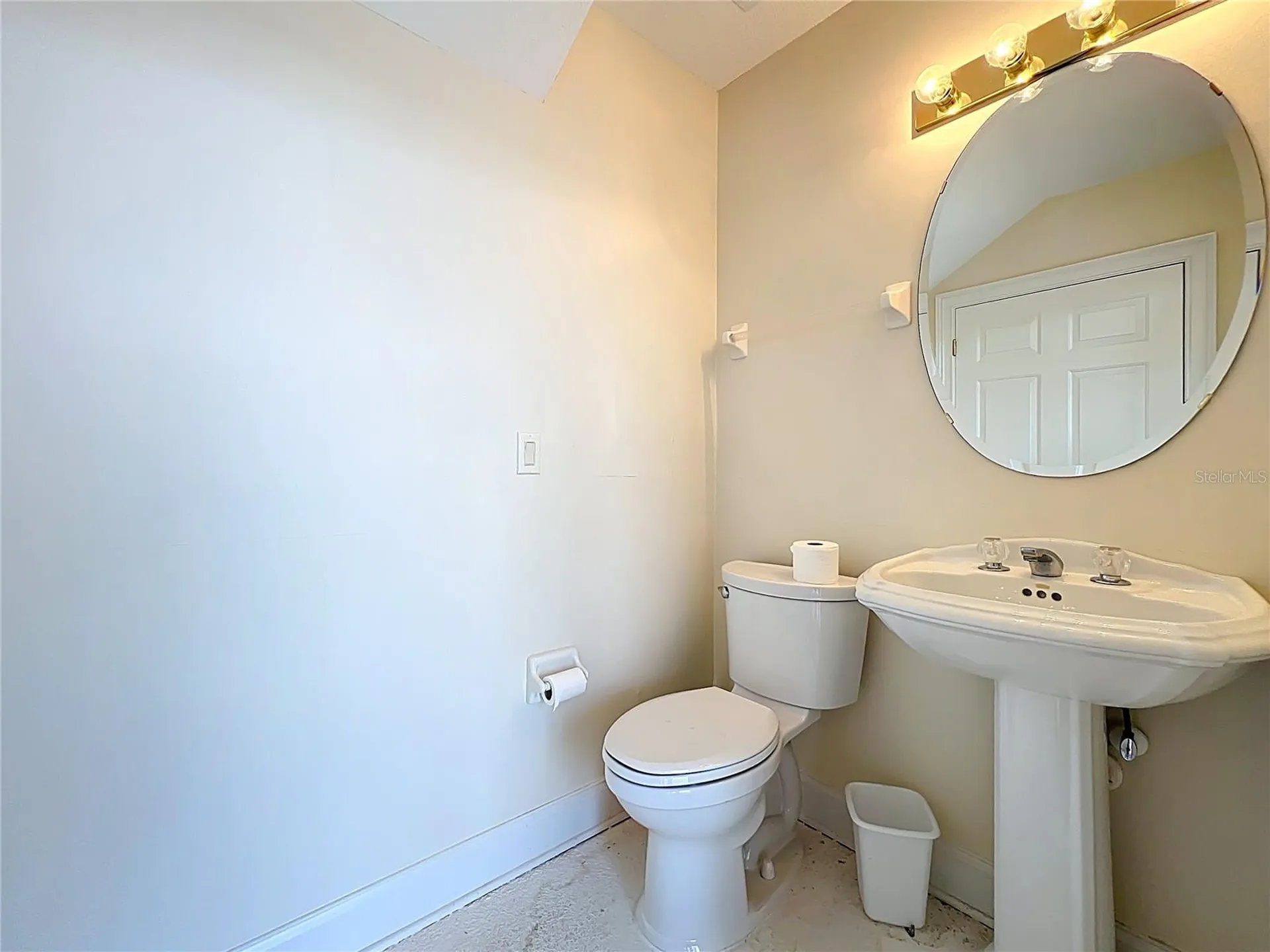 1861 Edgewater Drive Mount Dora FL 32757