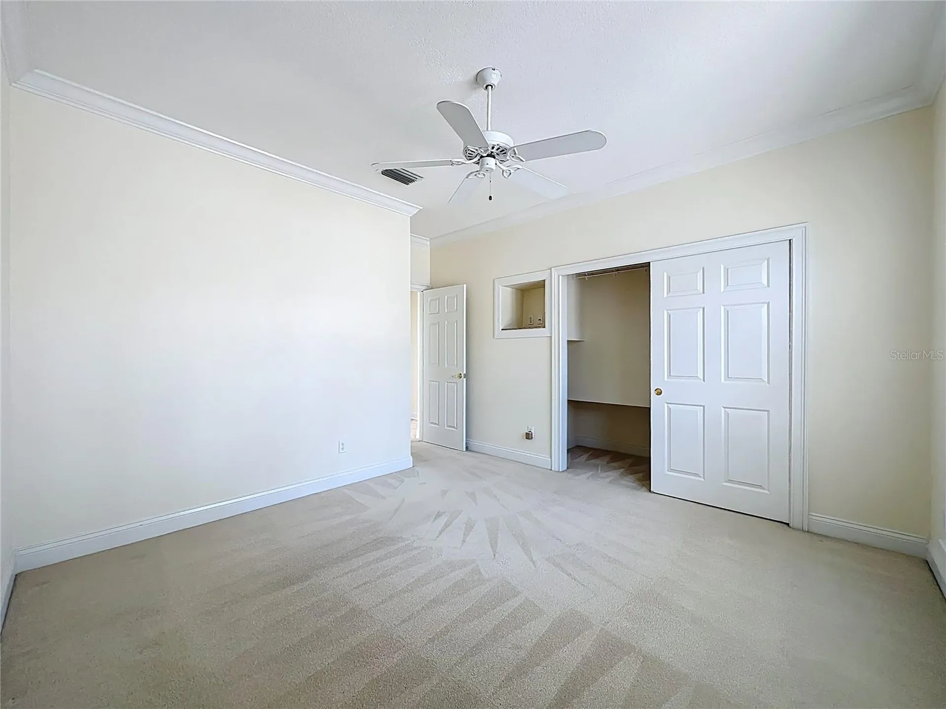 1861 Edgewater Drive Mount Dora FL 32757