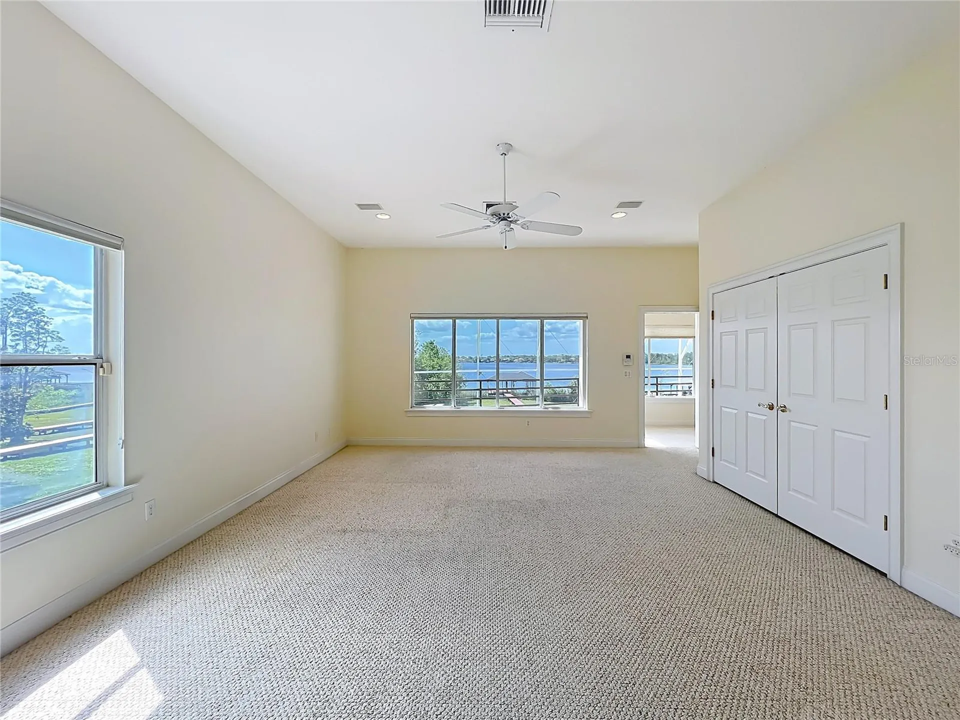 1861 Edgewater Drive Mount Dora FL 32757