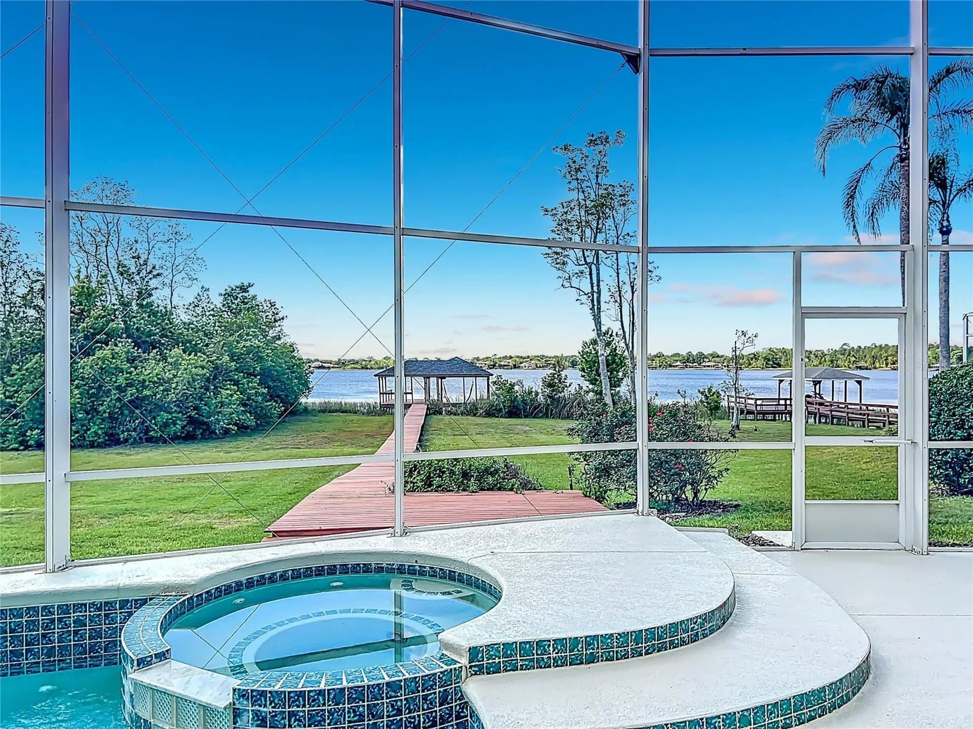 1861 Edgewater Drive Mount Dora FL 32757