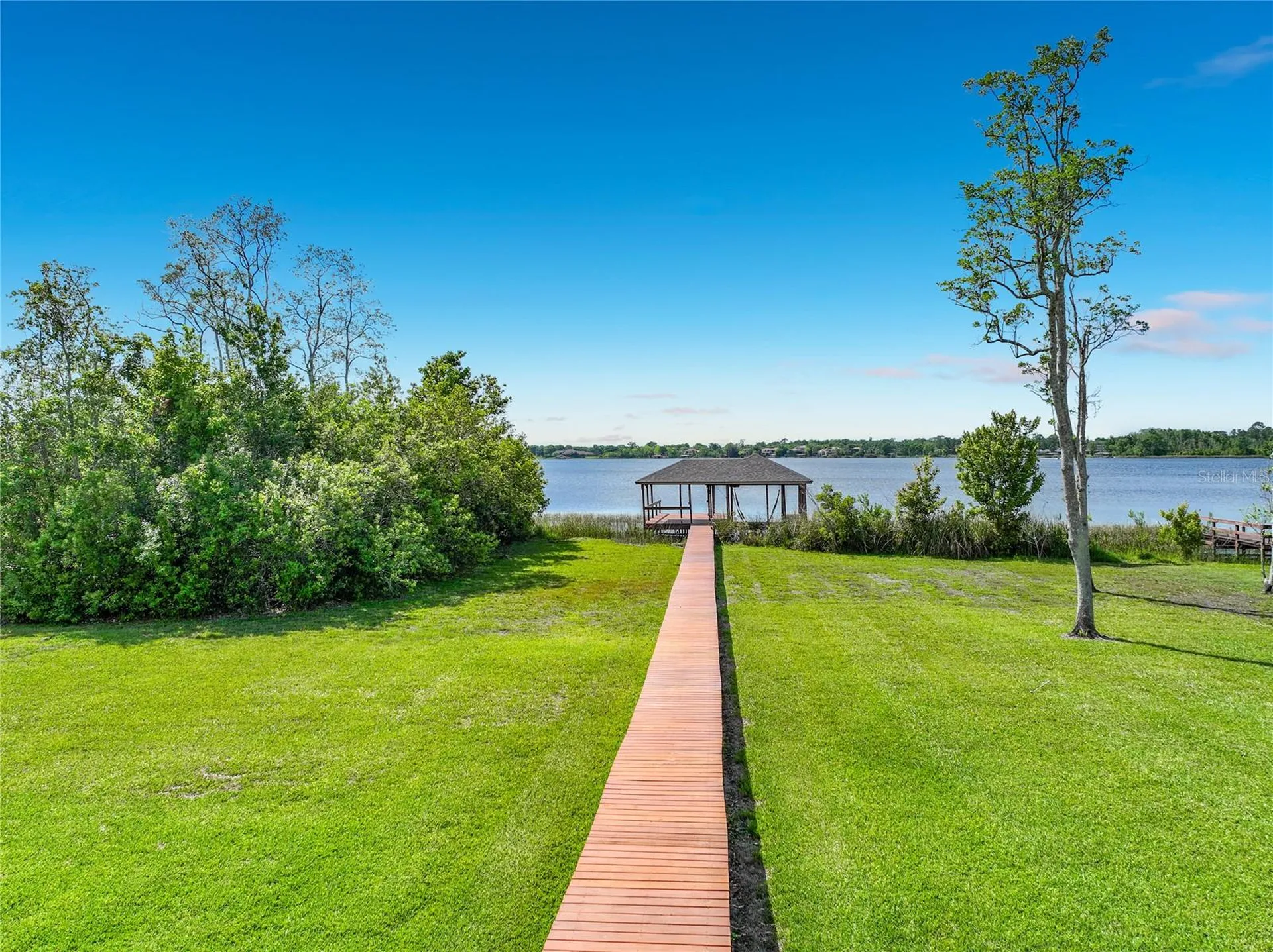 1861 Edgewater Drive Mount Dora FL 32757