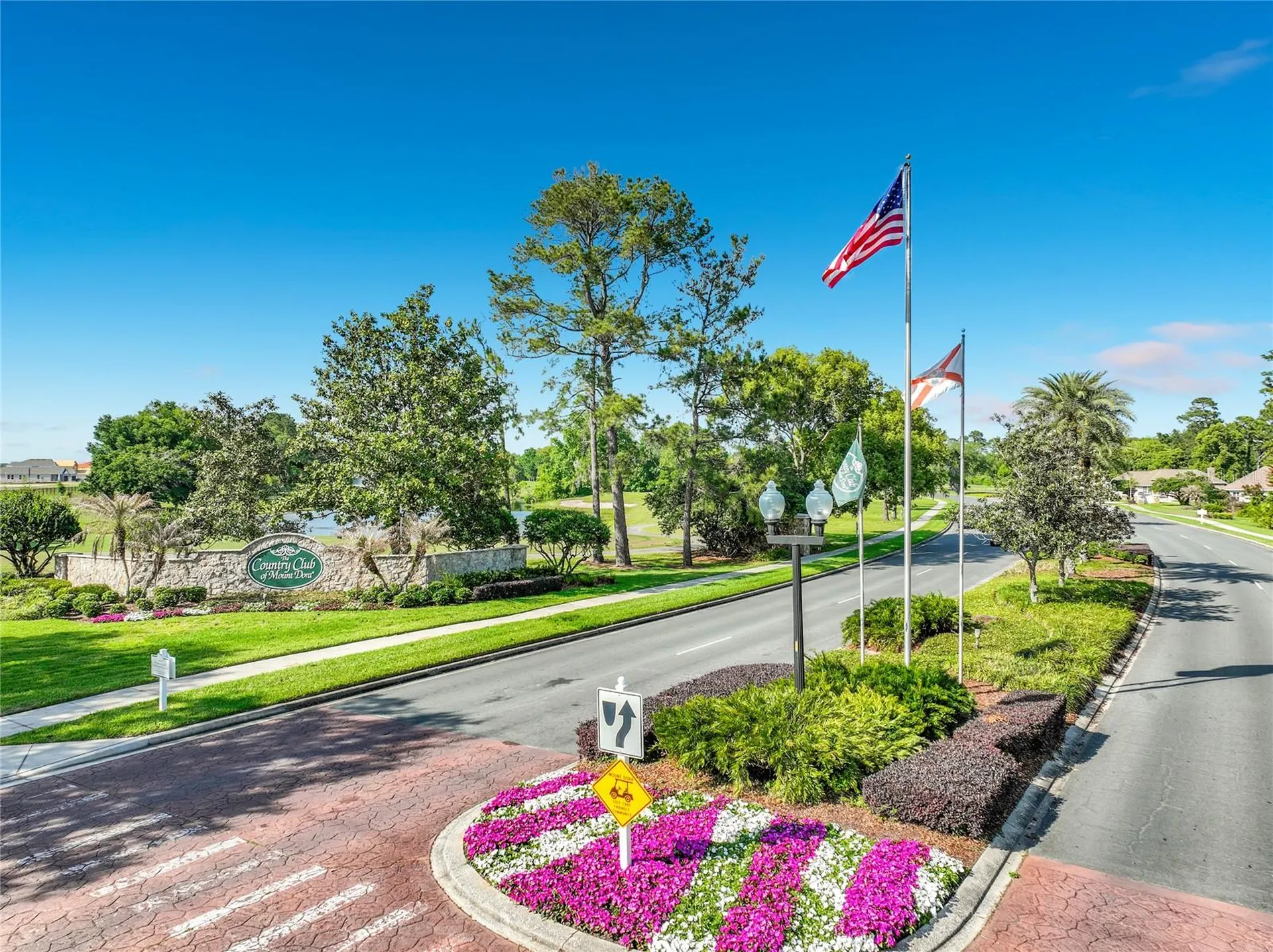 1861 Edgewater Drive Mount Dora FL 32757