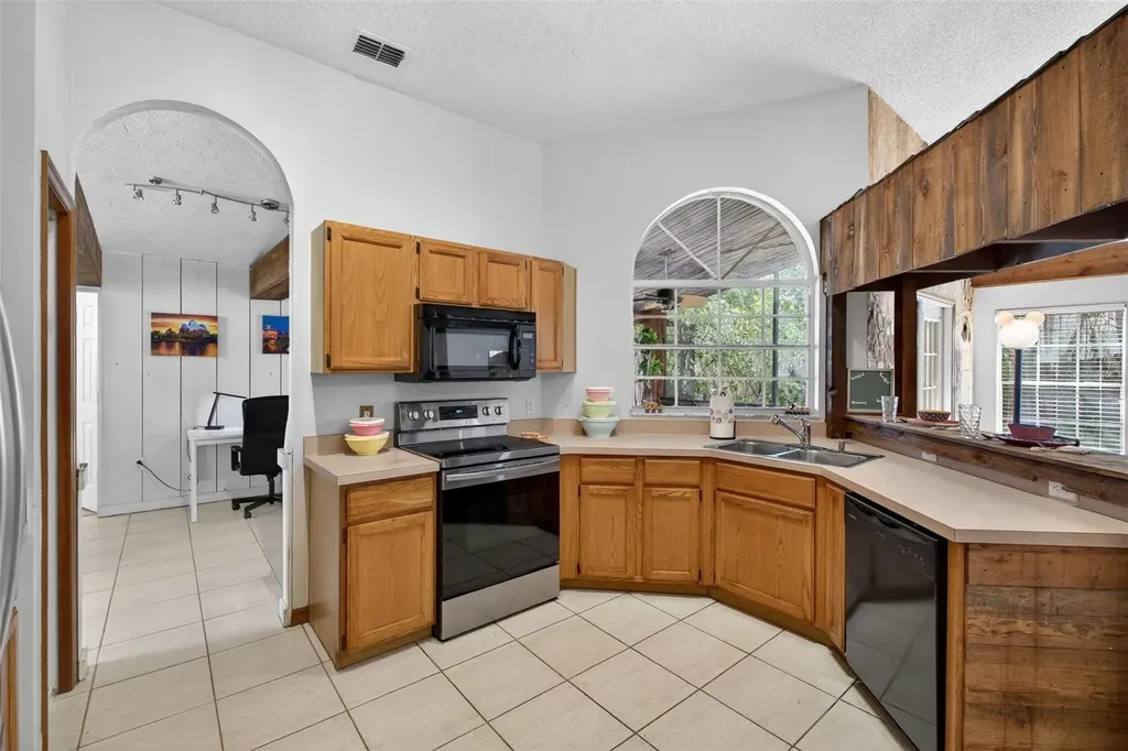 543 Pine Lake View Drive Davenport FL 33837