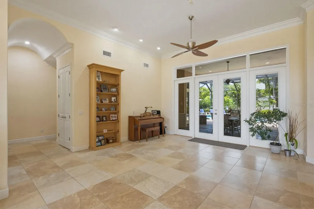 976 Cypress Cove Way Tarpon Springs FL 34688