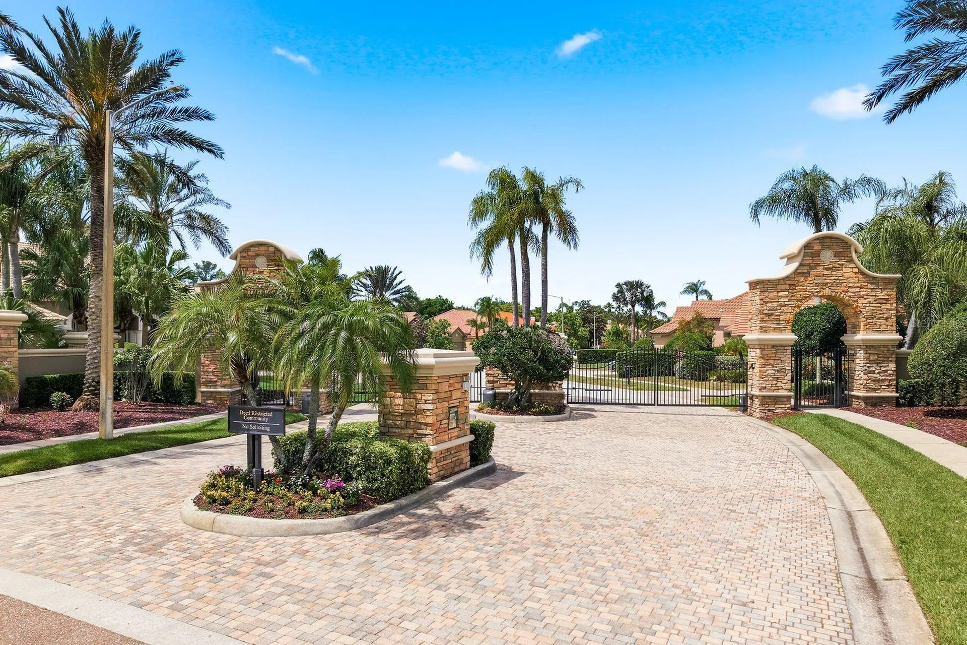 976 Cypress Cove Way Tarpon Springs FL 34688