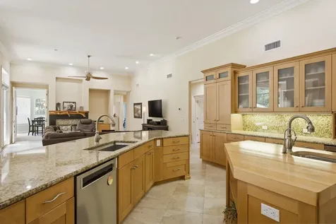 976 Cypress Cove Way Tarpon Springs FL 34688