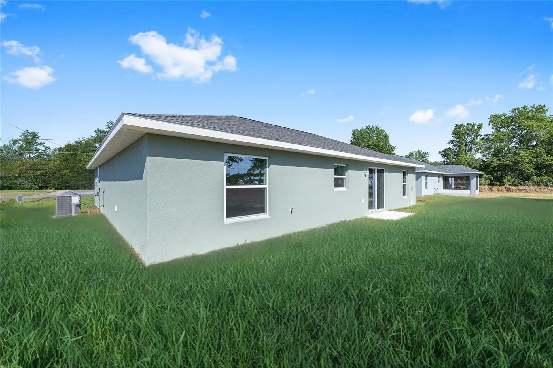 12 Malauka Pass Court Ocklawaha FL 32179