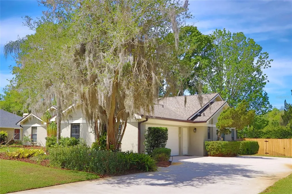 19814 Deer Hollow Lane Lutz FL 33548