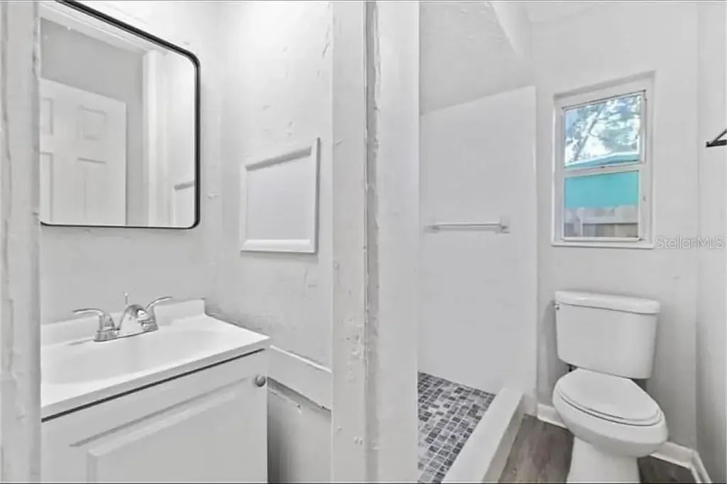 2904 Emerson Avenue S St Petersburg FL 33712