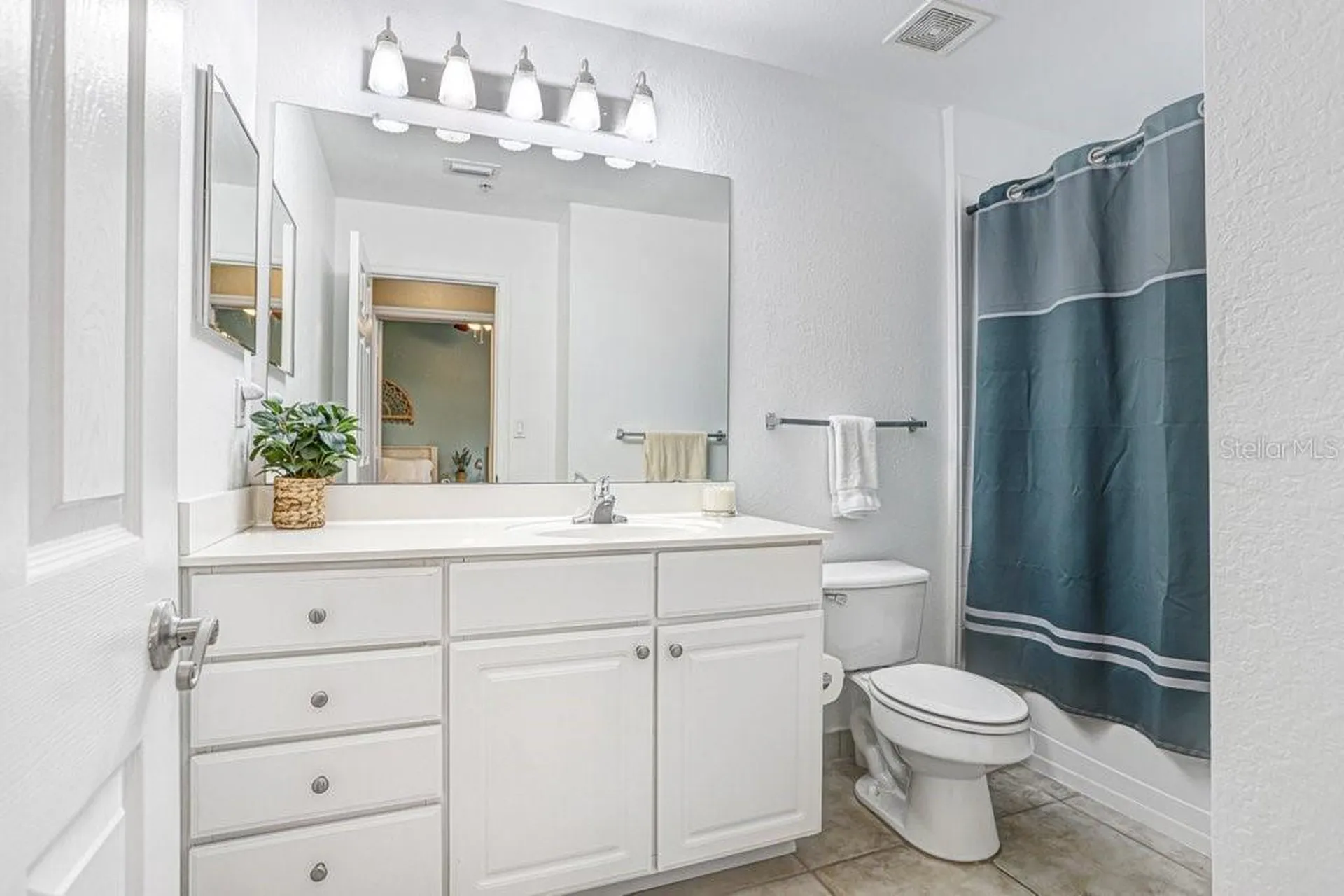 9838 W Park Village Drive Tampa FL 33626