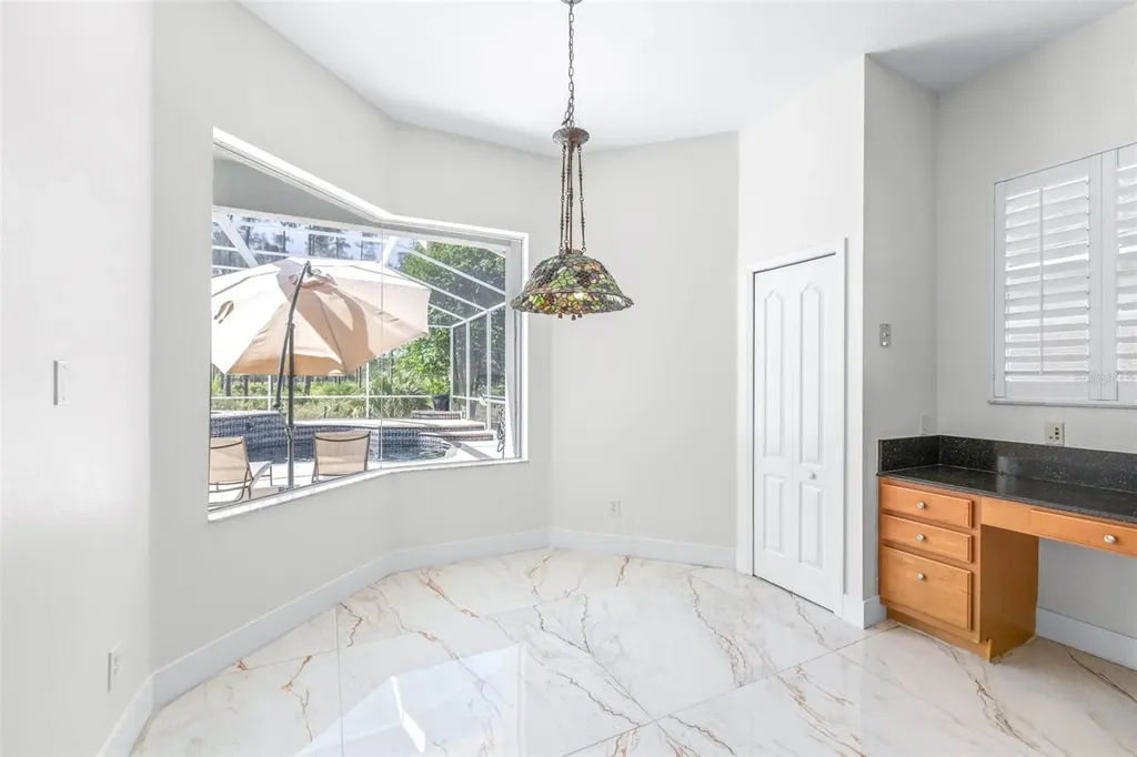 10102 Deercliff Drive Tampa FL 33647