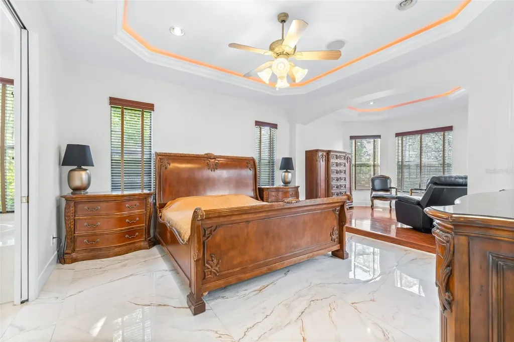10102 Deercliff Drive Tampa FL 33647