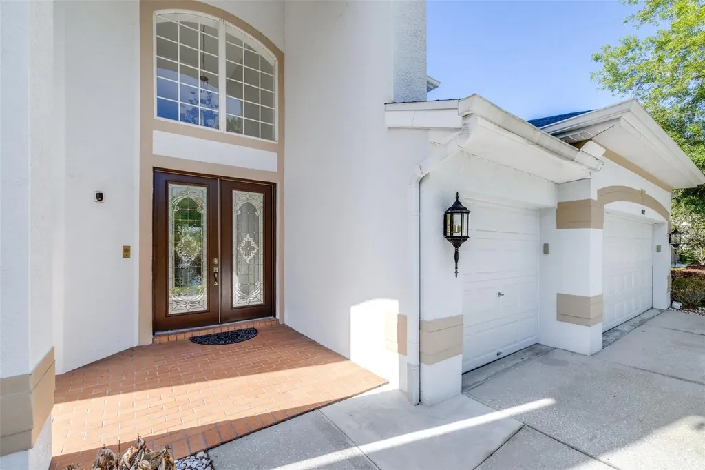10102 Deercliff Drive Tampa FL 33647