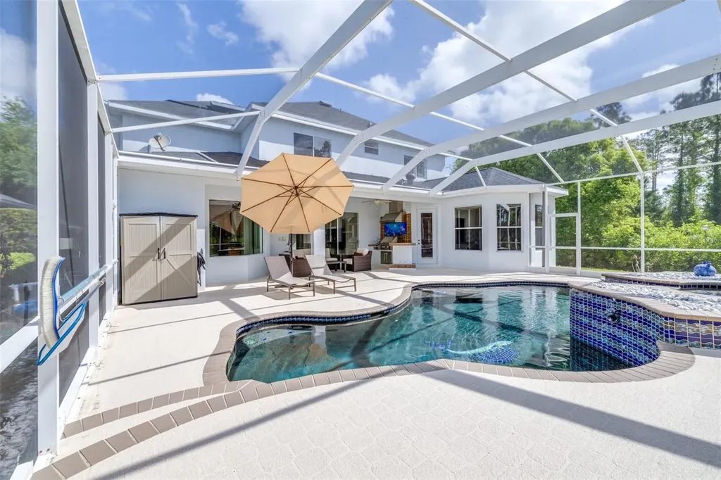 10102 Deercliff Drive Tampa FL 33647
