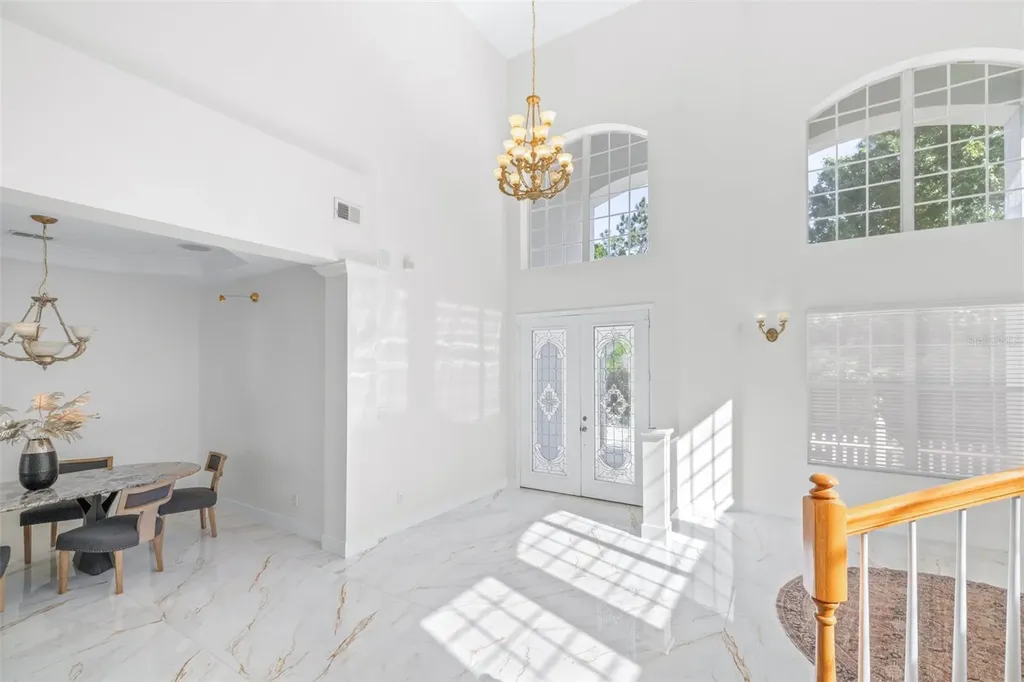 10102 Deercliff Drive Tampa FL 33647