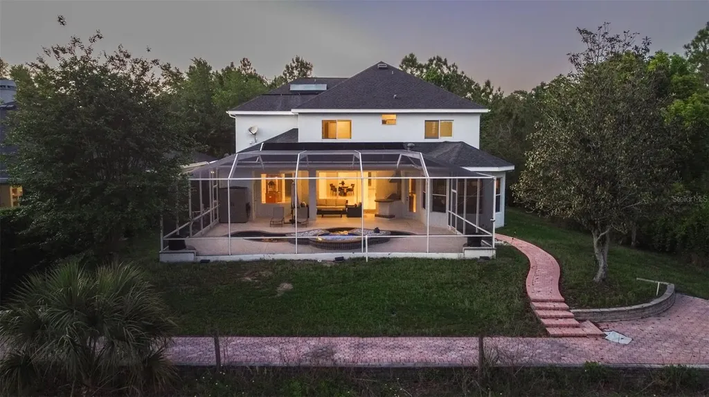 10102 Deercliff Drive Tampa FL 33647