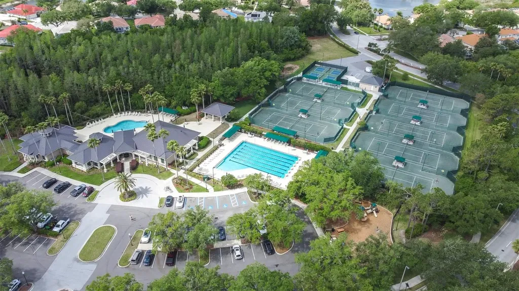 10102 Deercliff Drive Tampa FL 33647
