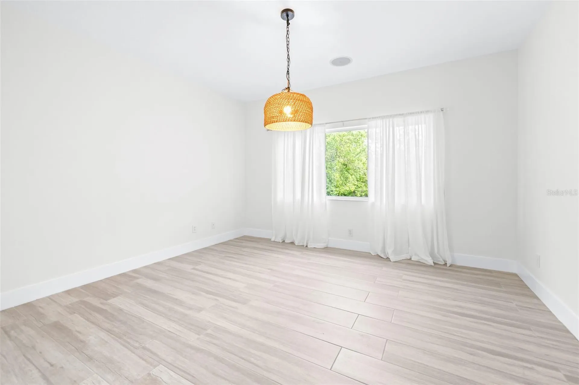 10102 Deercliff Drive Tampa FL 33647