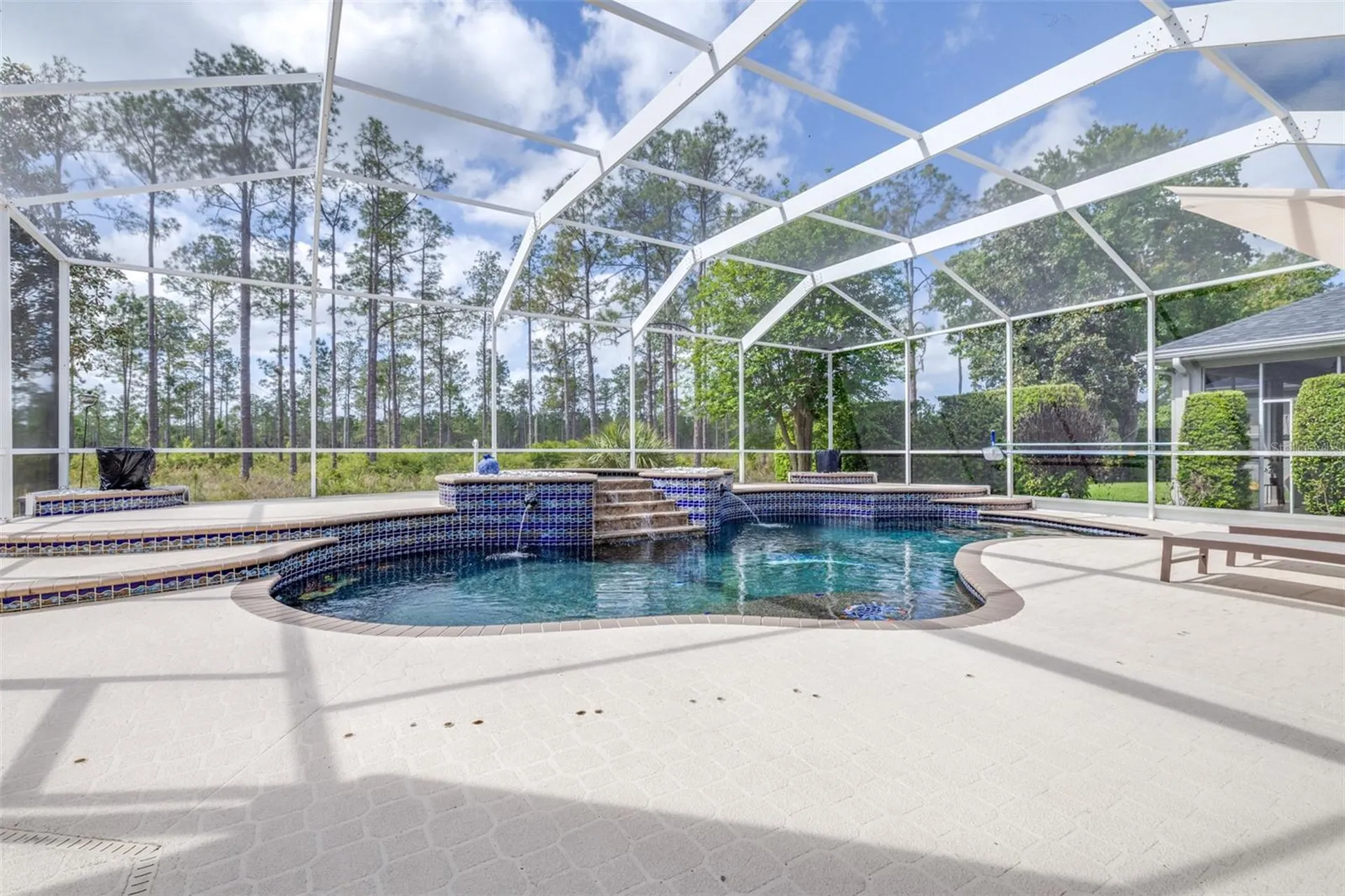 10102 Deercliff Drive Tampa FL 33647