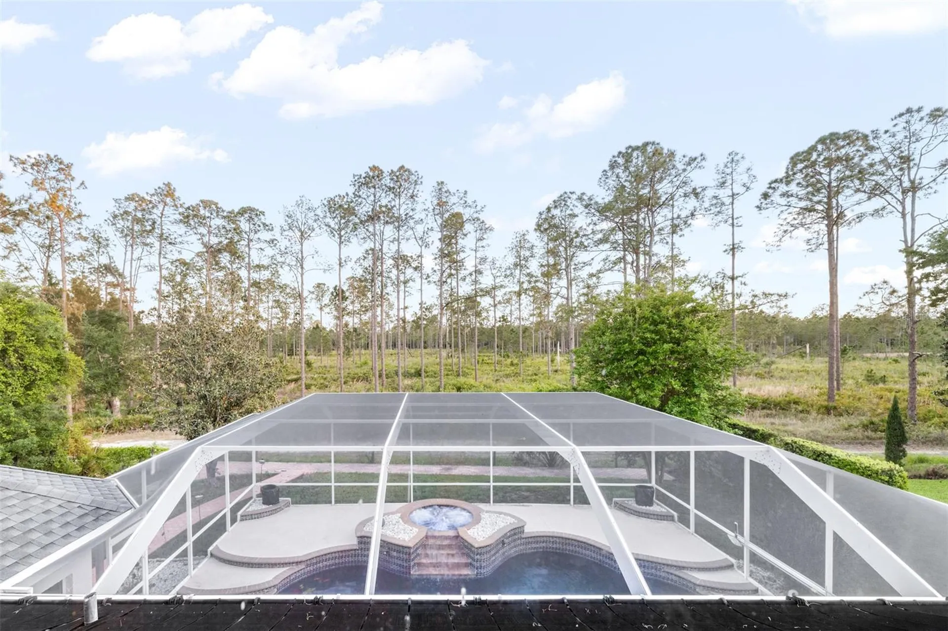 10102 Deercliff Drive Tampa FL 33647