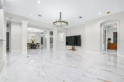 10102 Deercliff Drive Tampa FL 33647
