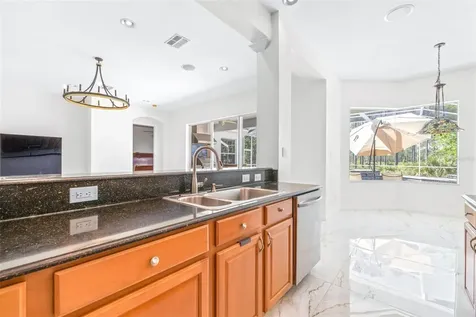 10102 Deercliff Drive Tampa FL 33647