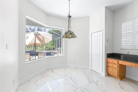 10102 Deercliff Drive Tampa FL 33647