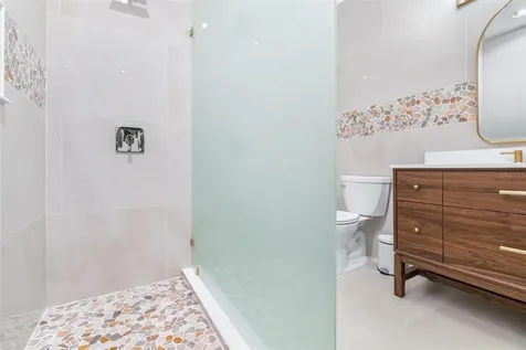 10102 Deercliff Drive Tampa FL 33647