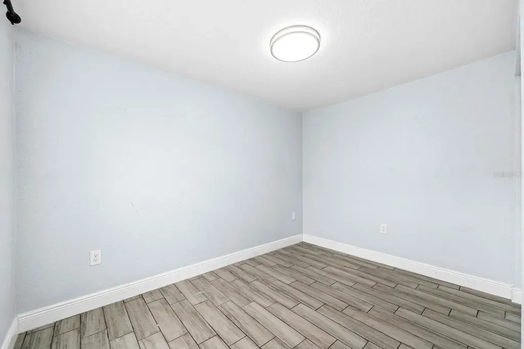 3605 W Iowa Avenue Tampa FL 33611