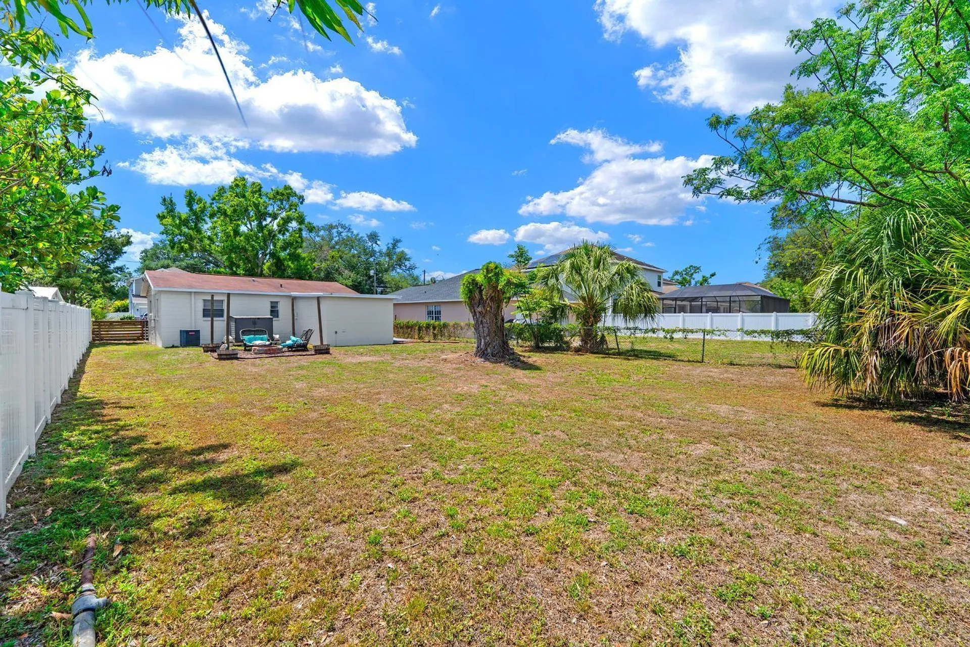 3605 W Iowa Avenue Tampa FL 33611