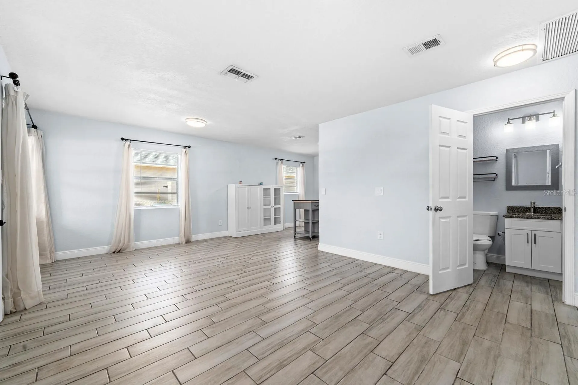 3605 W Iowa Avenue Tampa FL 33611
