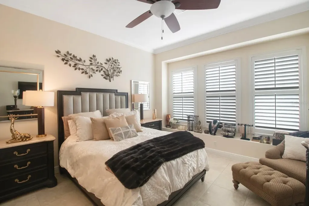 4884 Yacht Club Drive Tampa FL 33616