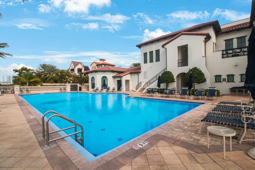 4884 Yacht Club Drive Tampa FL 33616