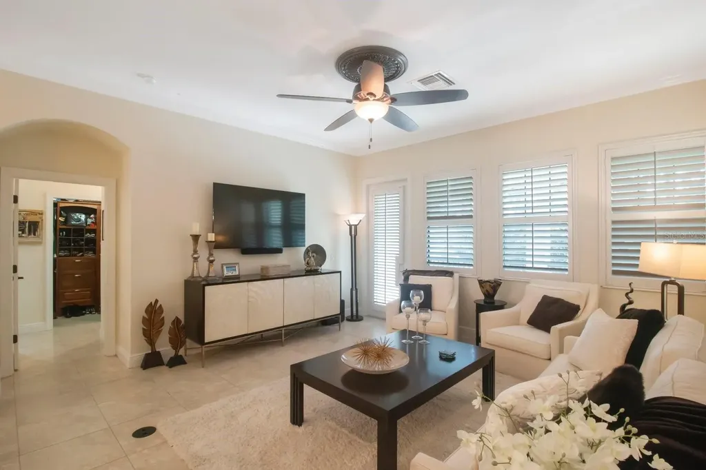 4884 Yacht Club Drive Tampa FL 33616