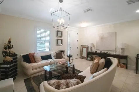 4884 Yacht Club Drive Tampa FL 33616