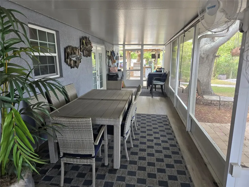 107 6th Street NW Ruskin FL 33570