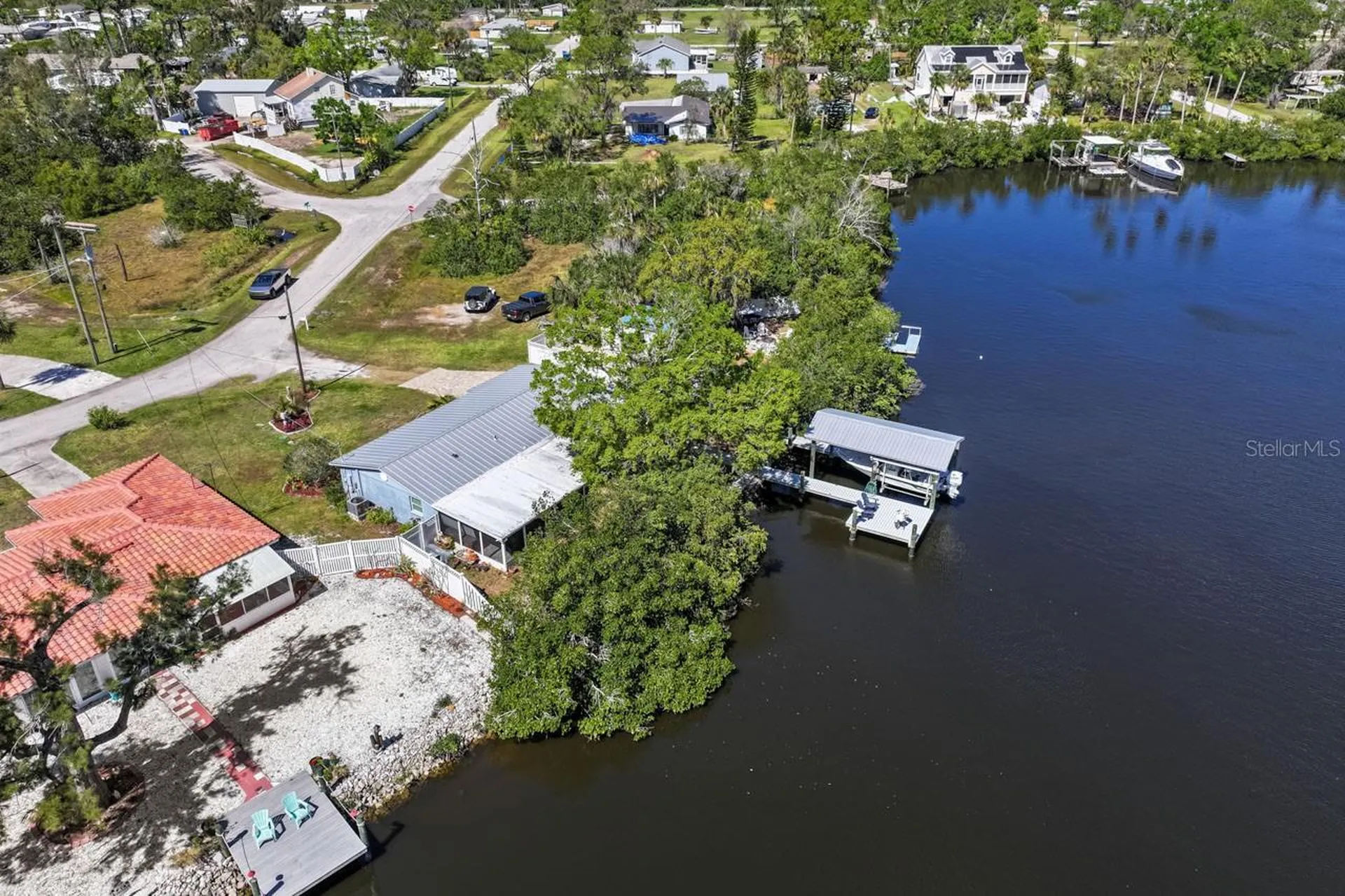 107 6th Street NW Ruskin FL 33570